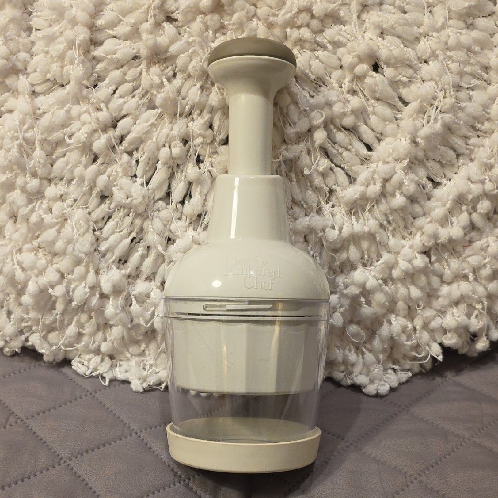 Pampered Chef Manual Food Chopper
